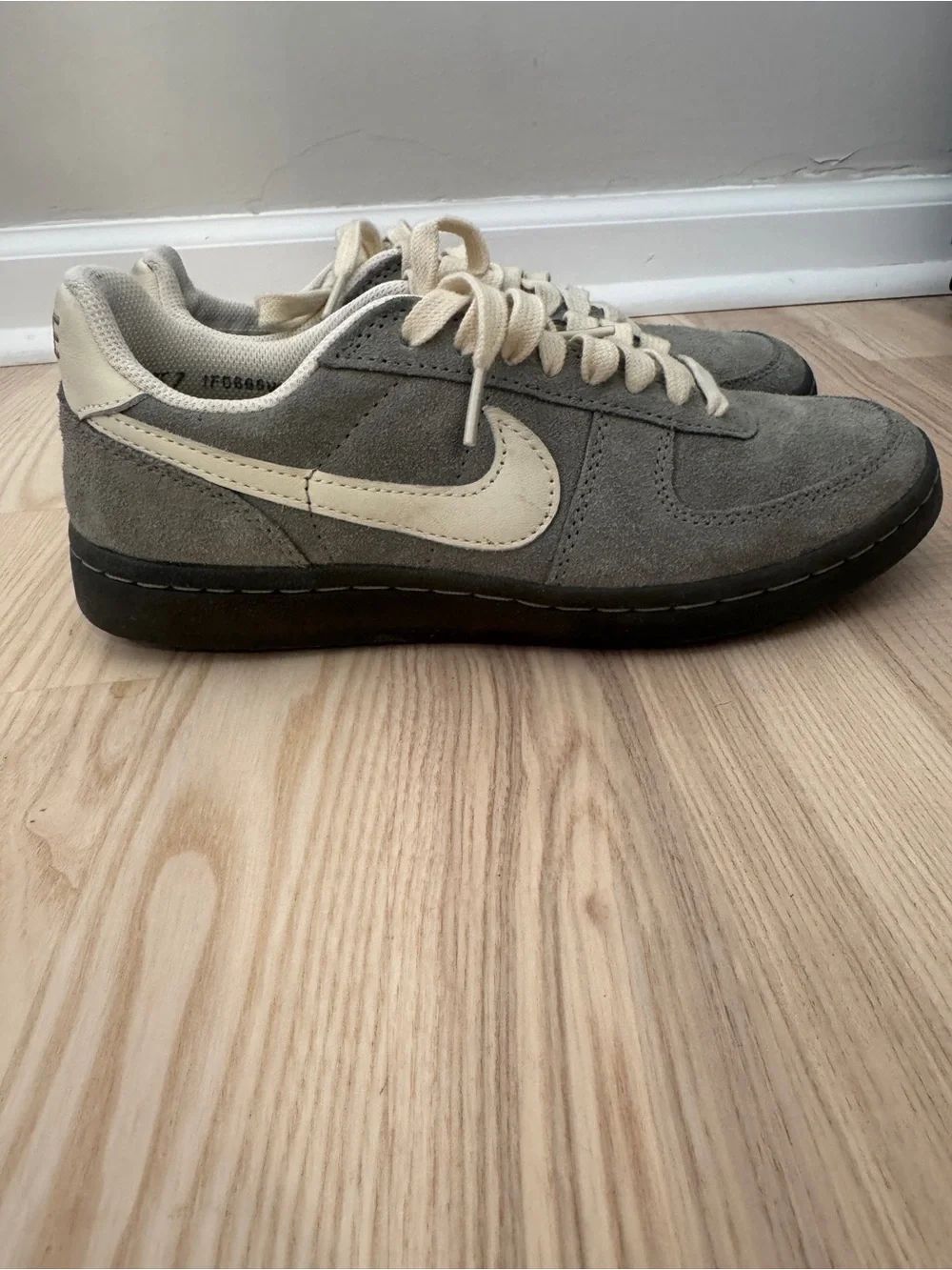 Nike Field Generals (men’s 7 women’s 8.5)